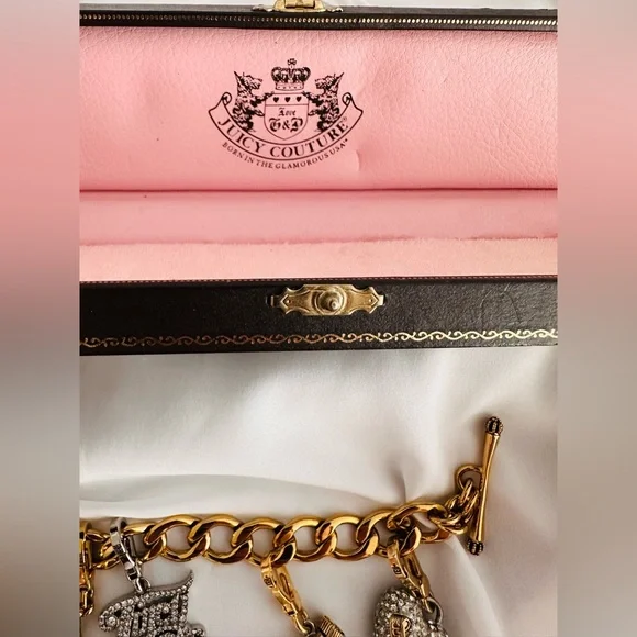 Juicy Couture Vintage  Gold Bracelet with charms - Picture 14 of 16